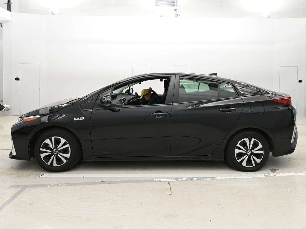 TOYOTA PRIUS PHV