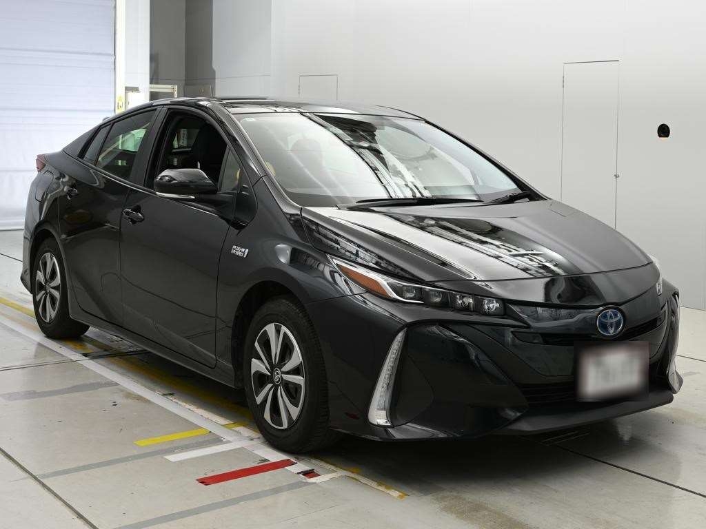 TOYOTA PRIUS PHV