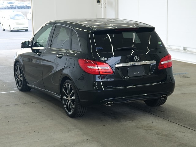 MERCEDES-BENZ B-CLASS
