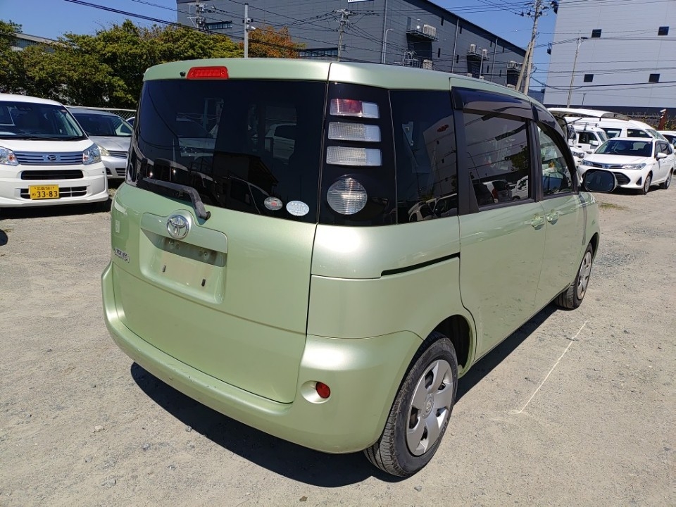 TOYOTA SIENTA