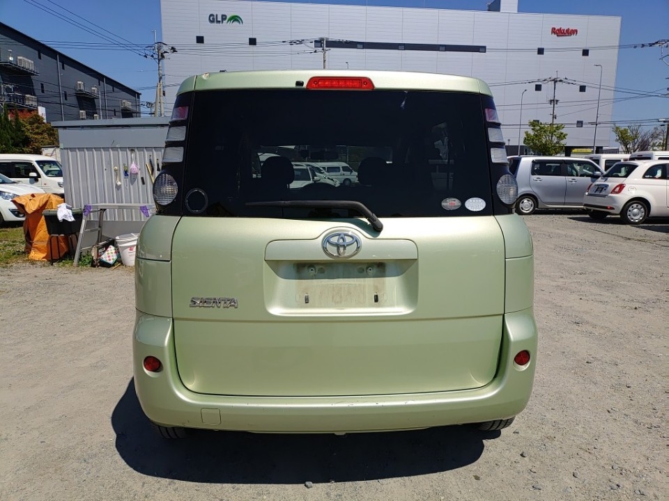 TOYOTA SIENTA