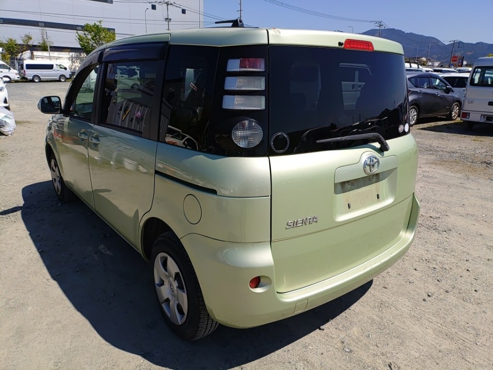 TOYOTA SIENTA