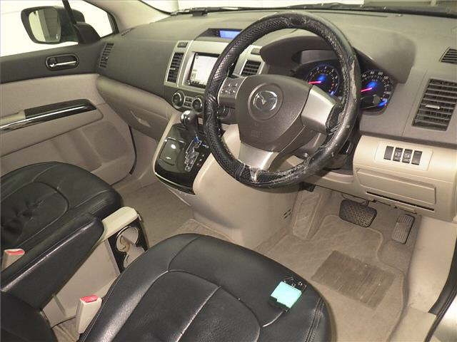 MAZDA MPV