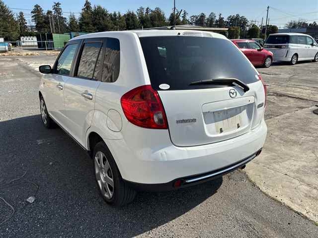 MAZDA VERISA