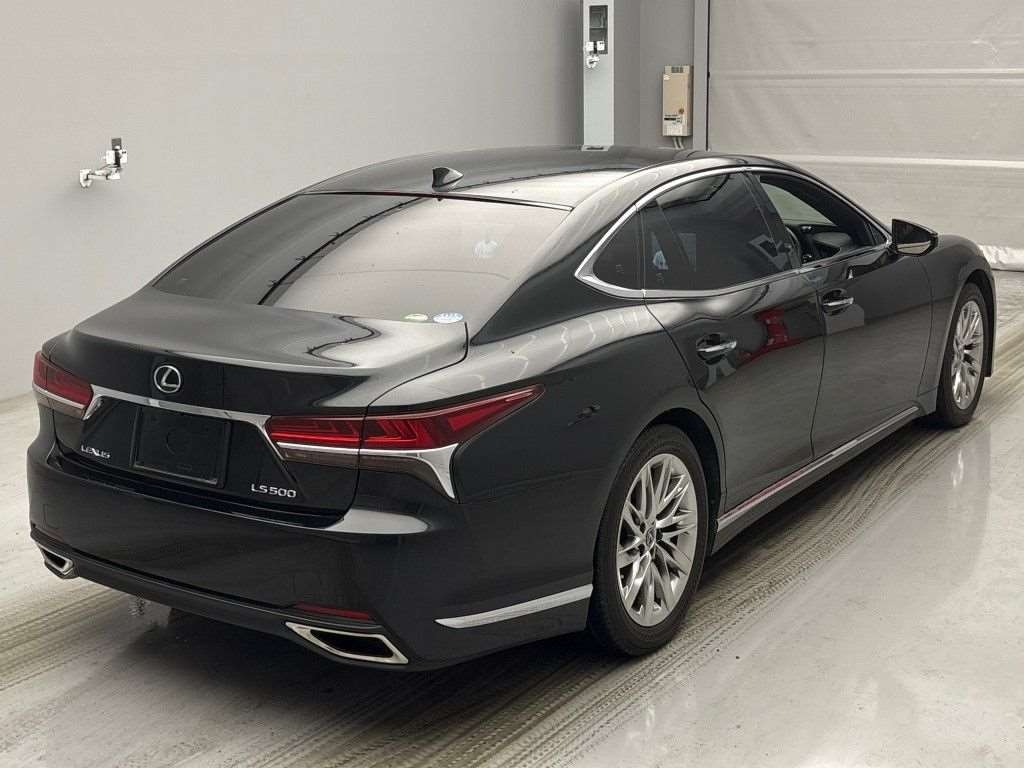 LEXUS LS500