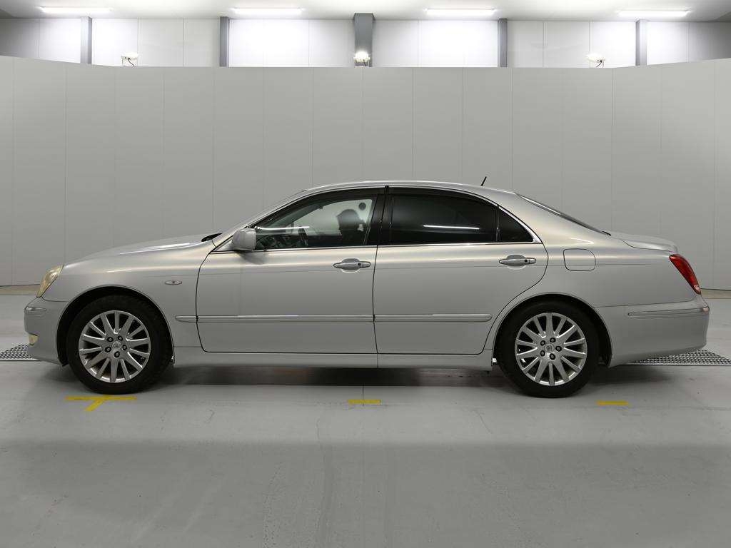 TOYOTA CROWN MAJESTA