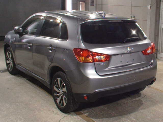 MITSUBISHI RVR