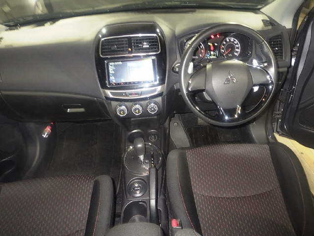 MITSUBISHI RVR