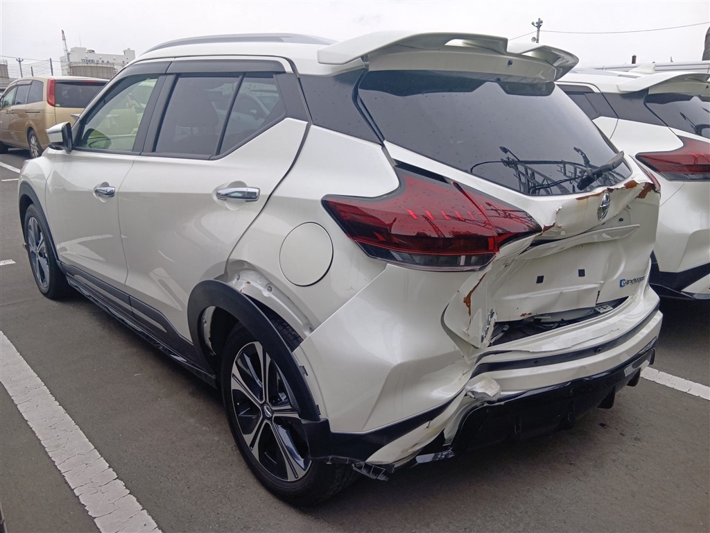 NISSAN KICKS