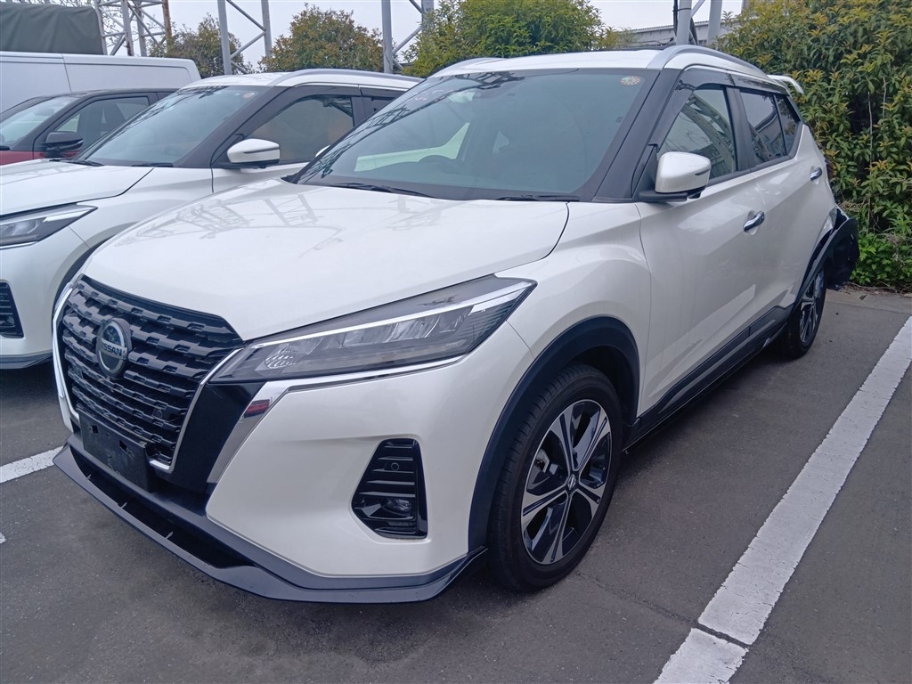 NISSAN KICKS