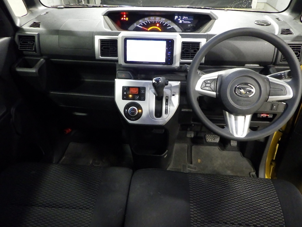 DAIHATSU WAKE