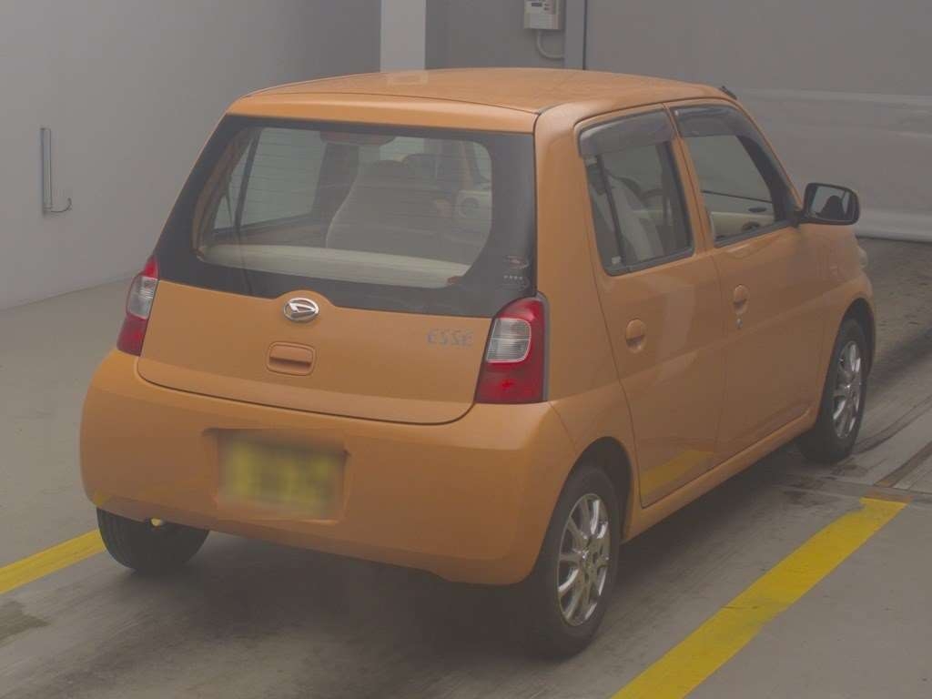 DAIHATSU ESSE