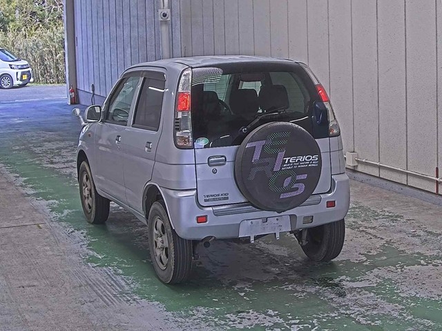 DAIHATSU TERIOS KID