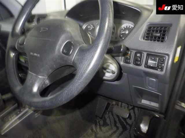 DAIHATSU TERIOS KID