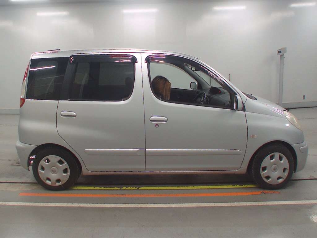 TOYOTA FUNCARGO
