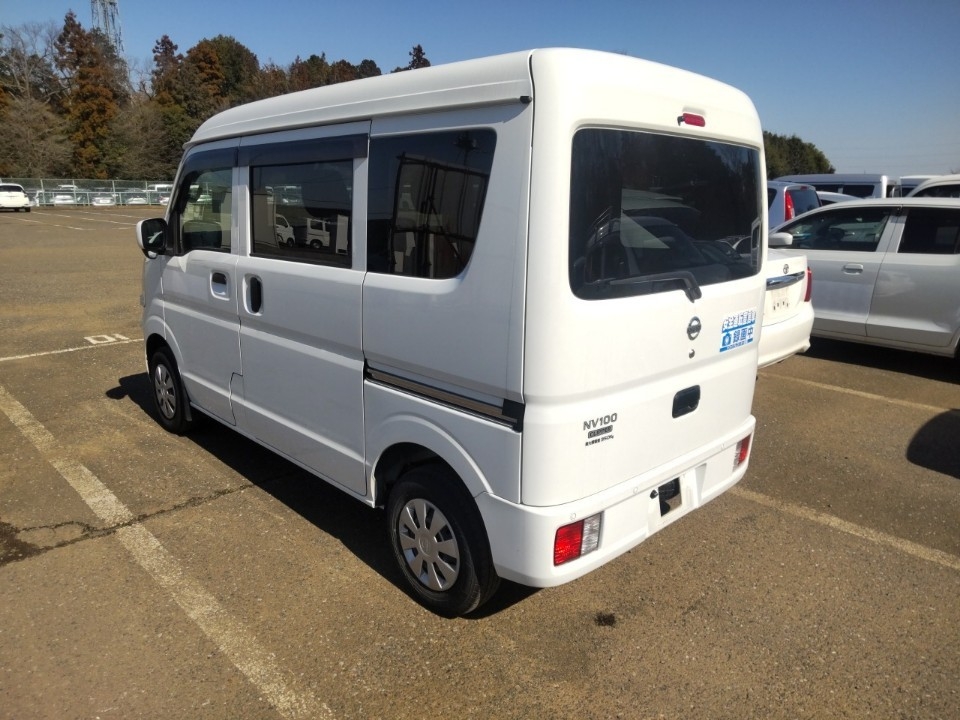 NISSAN NV100 CLIPPER