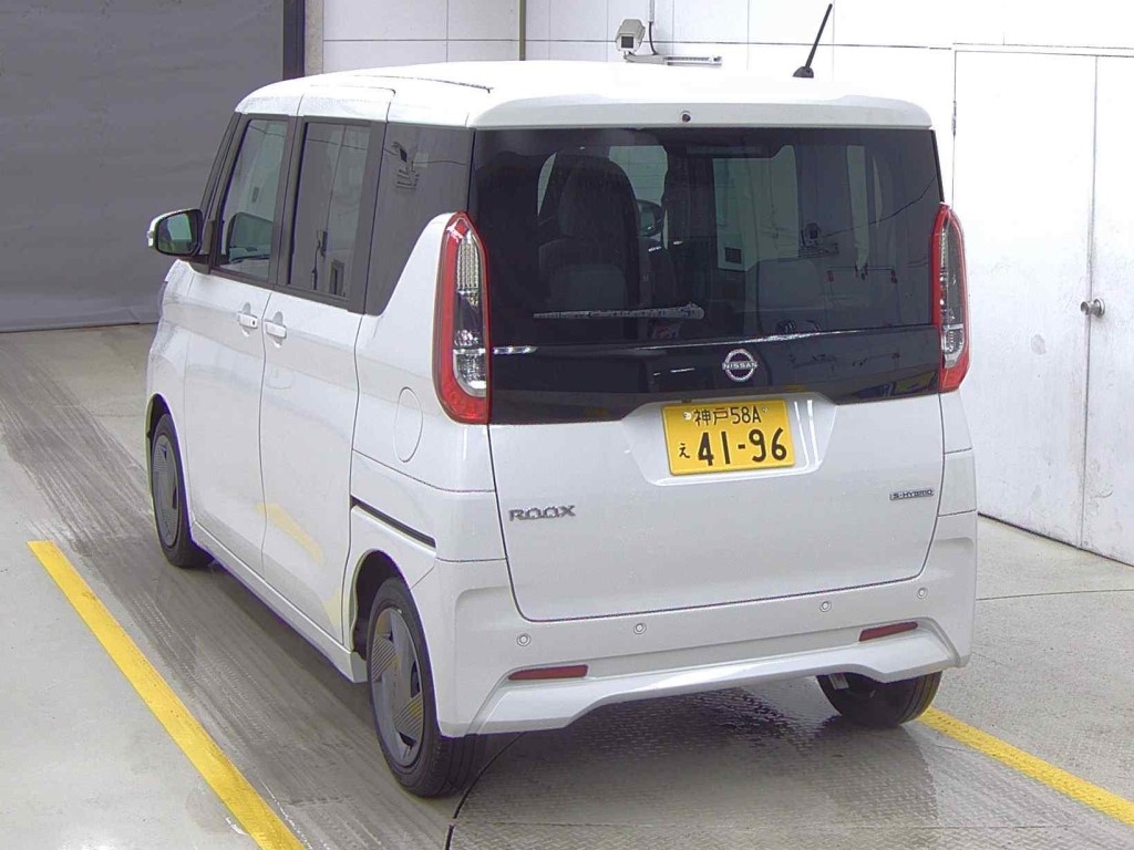 NISSAN ROOX
