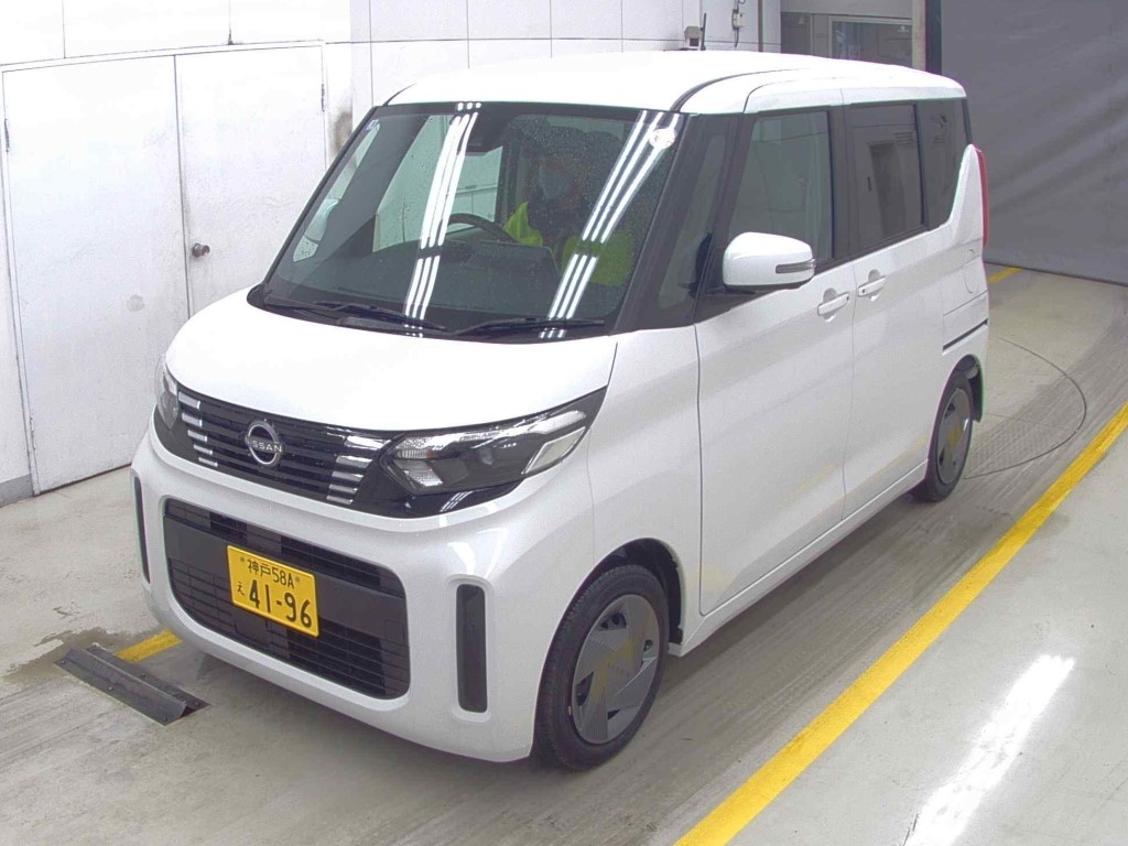 NISSAN ROOX