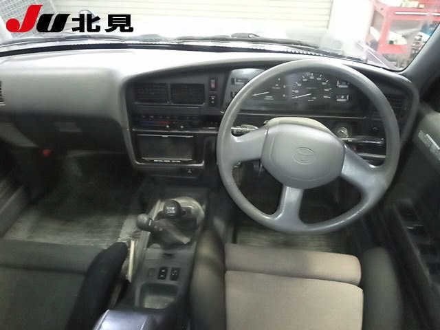 TOYOTA HILUX SURF