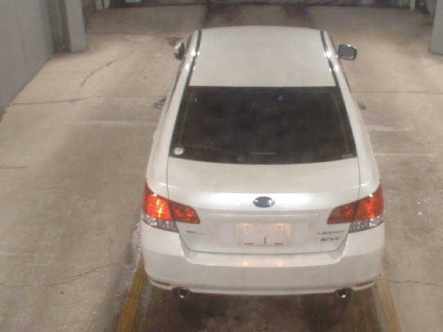SUBARU LEGACY B4