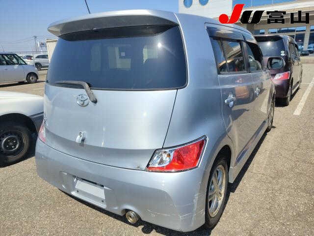TOYOTA BB