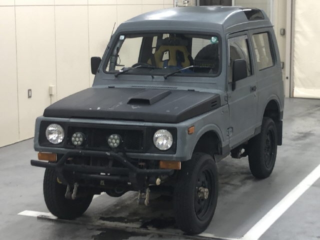 SUZUKI JIMNY