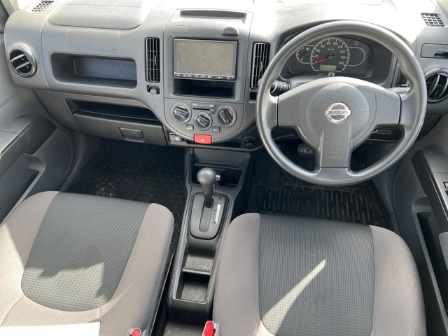 NISSAN AD