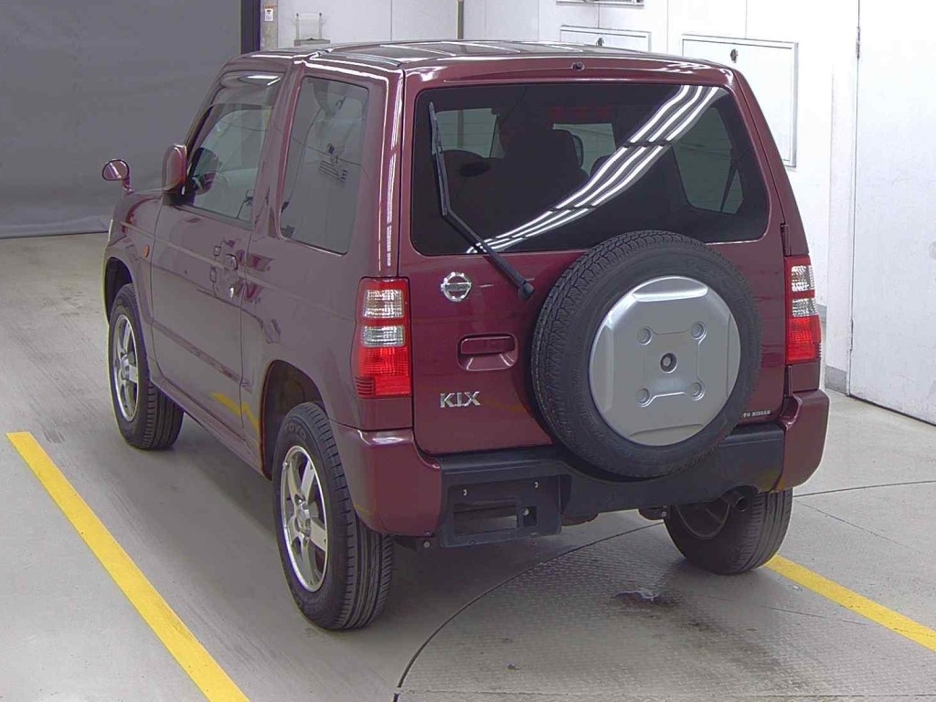 NISSAN KIX