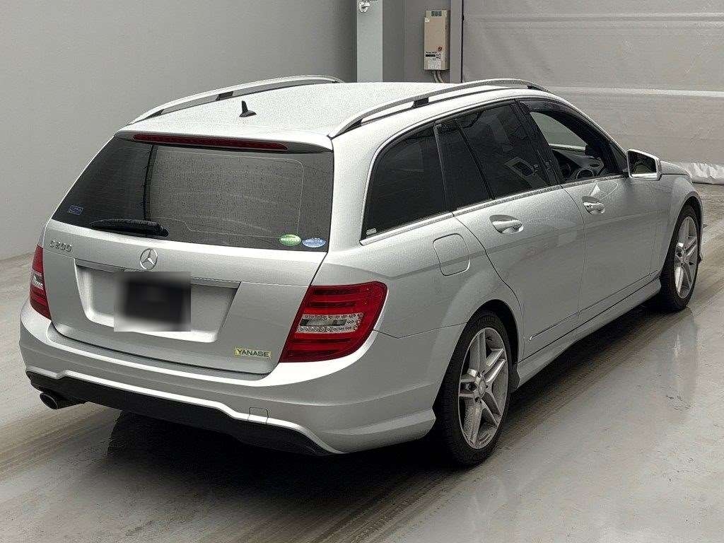MERCEDES-BENZ C-CLASS
