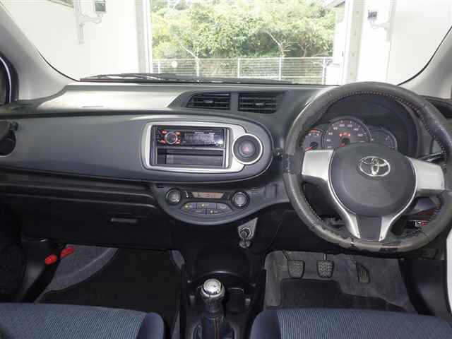TOYOTA VITZ