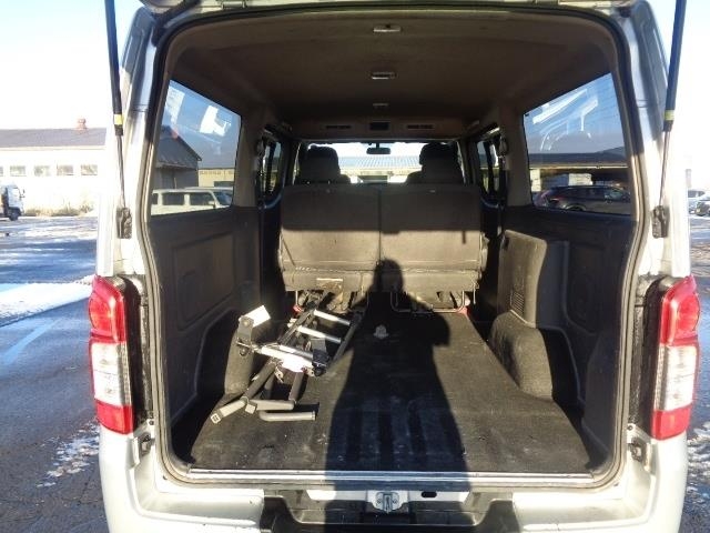 NISSAN NV350 CARAVAN