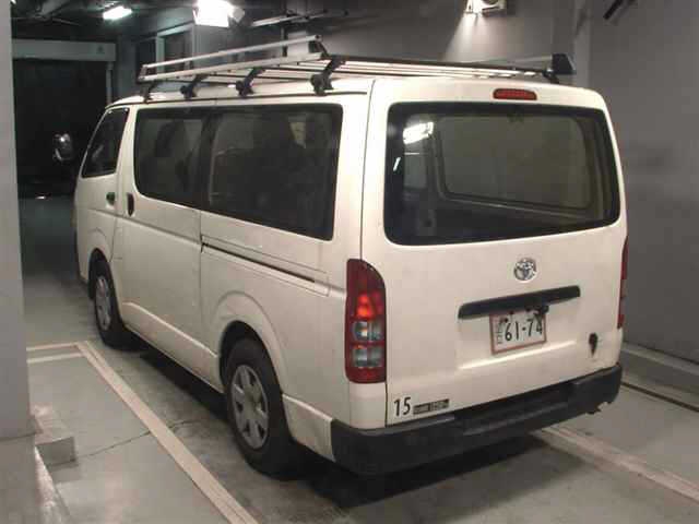 TOYOTA REGIUS ACE