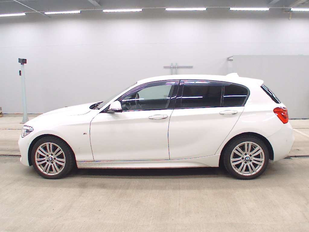 BMW 1-SERIES