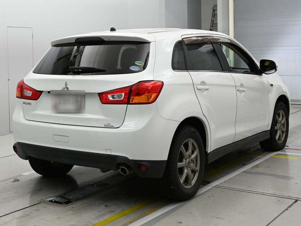 MITSUBISHI RVR