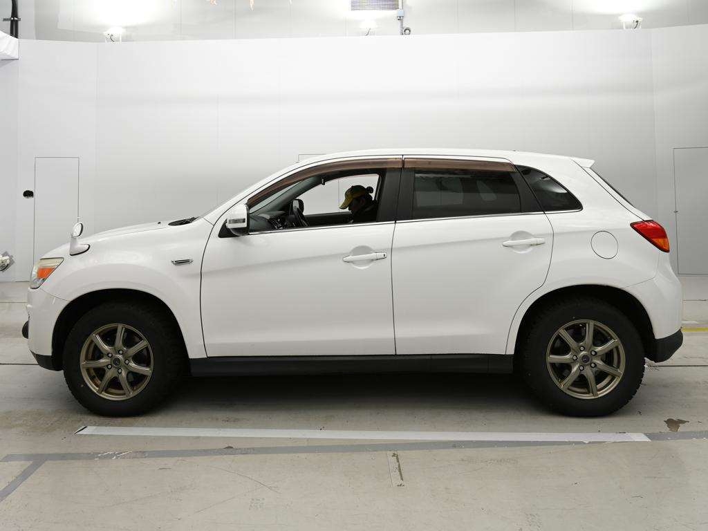 MITSUBISHI RVR