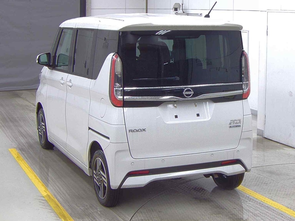 NISSAN ROOX