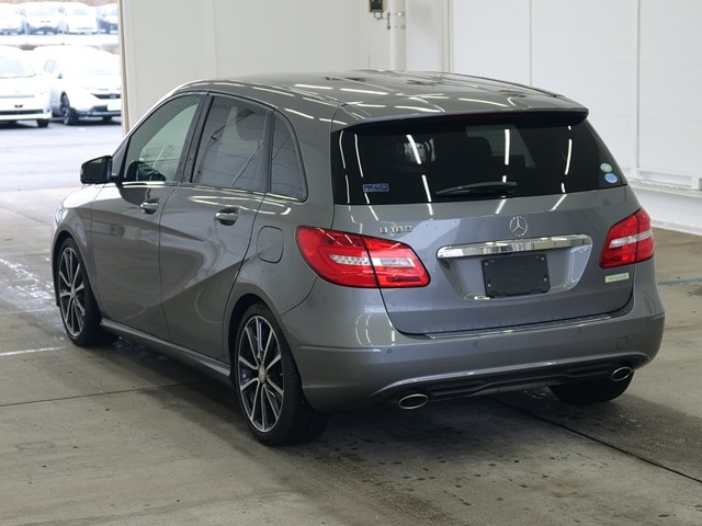 MERCEDES-BENZ B-CLASS