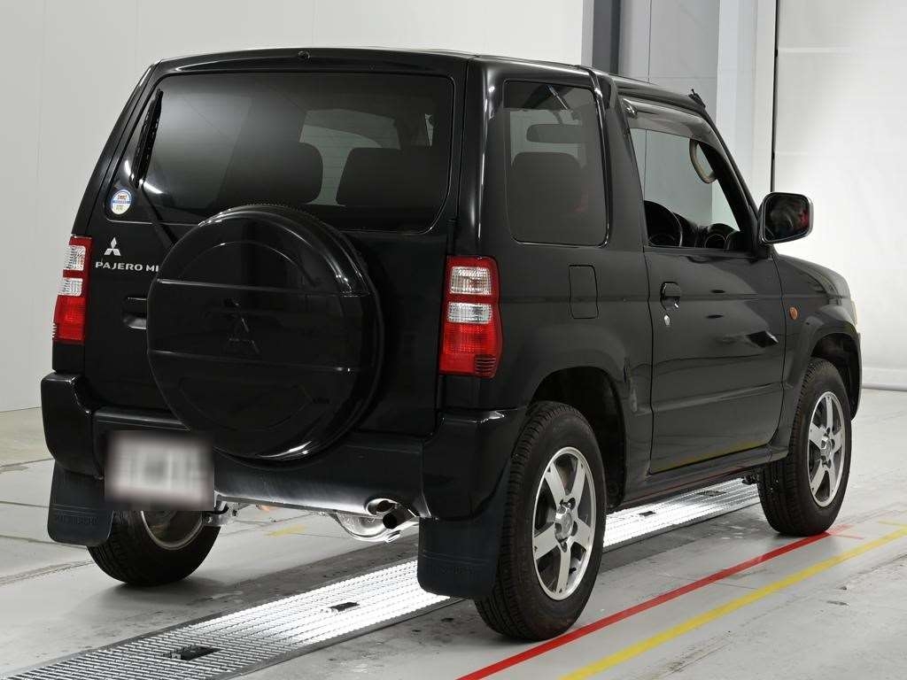 MITSUBISHI PAJERO MINI