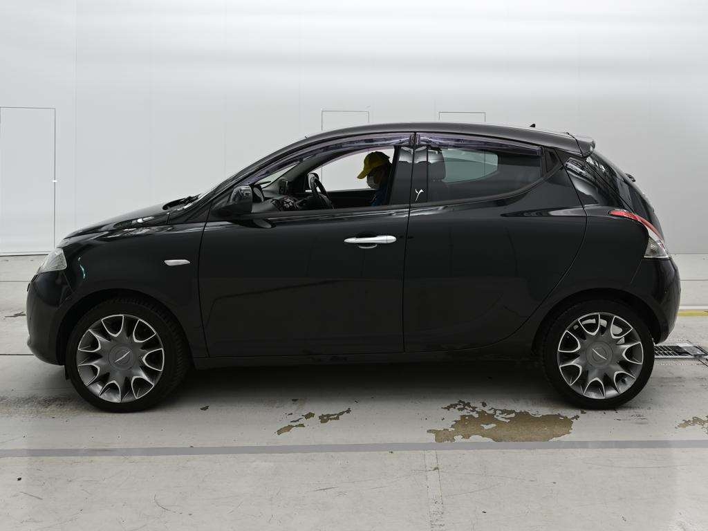 CHRYSLER YPSILON
