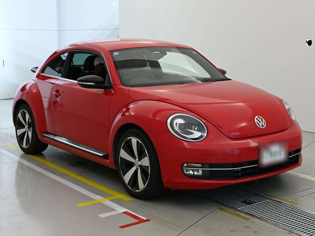 VOLKSWAGEN BEETLE