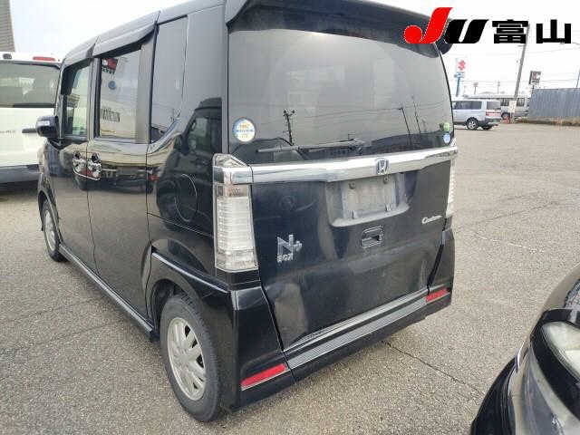 HONDA N-BOX+
