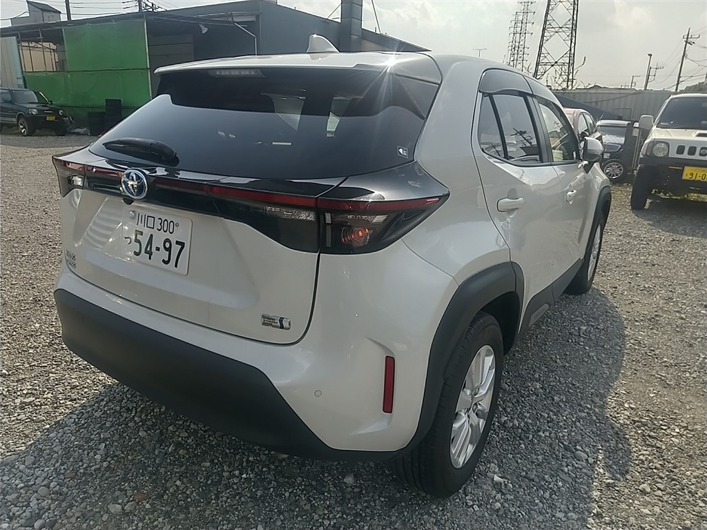 TOYOTA YARIS CROSS