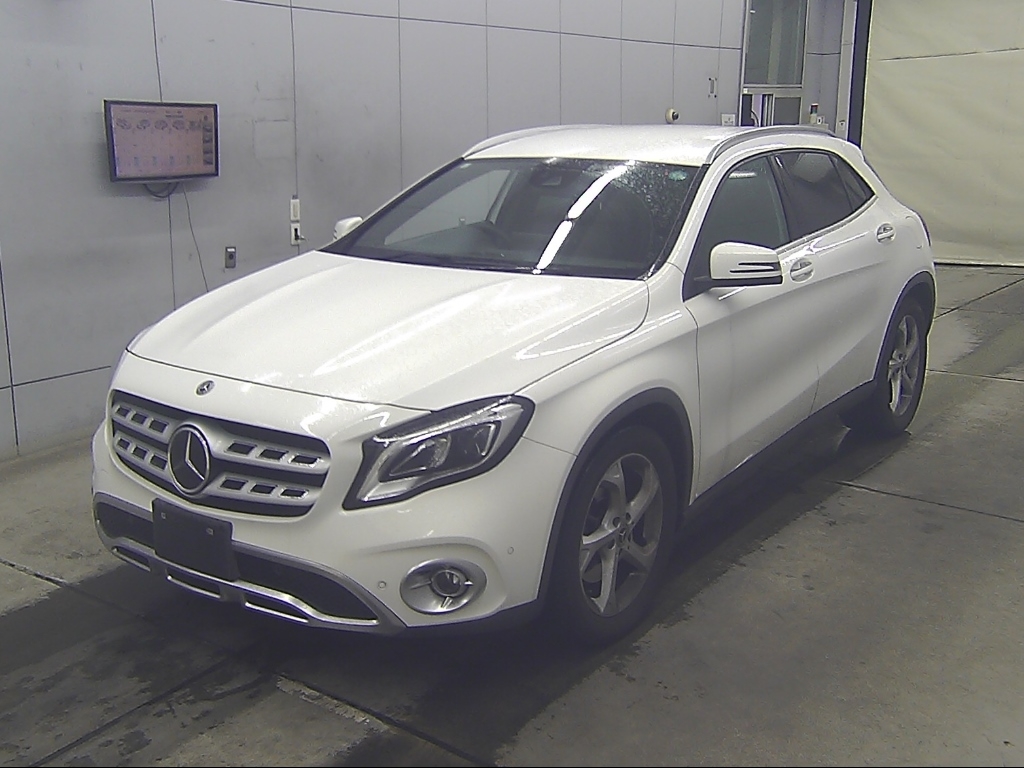 MERCEDES-BENZ GLA-CLASS