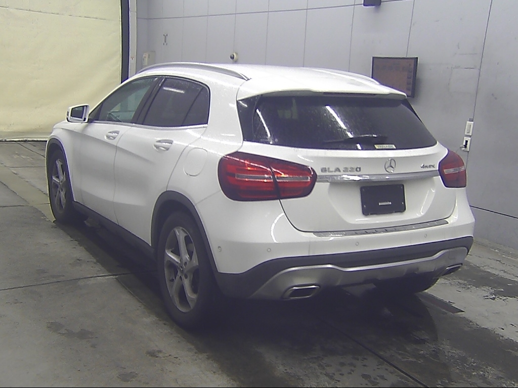 MERCEDES-BENZ GLA-CLASS