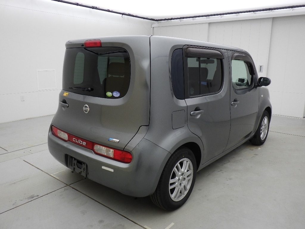 NISSAN CUBE