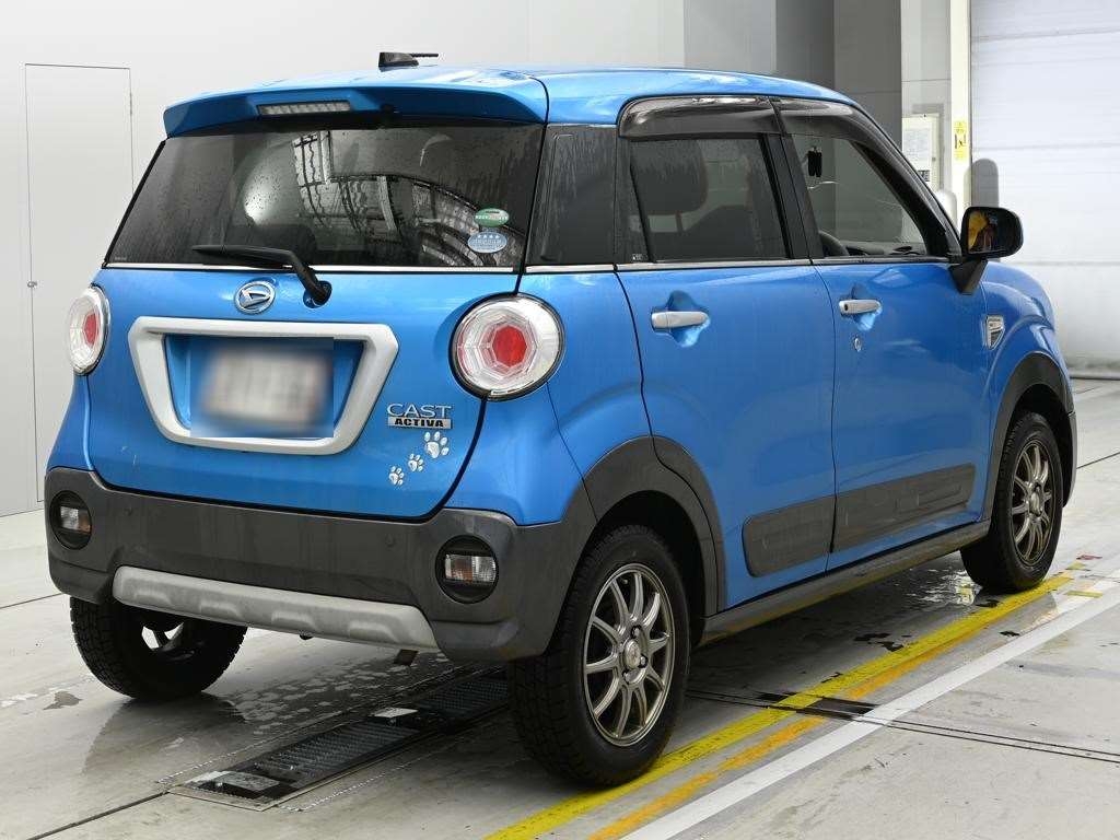 DAIHATSU CAST