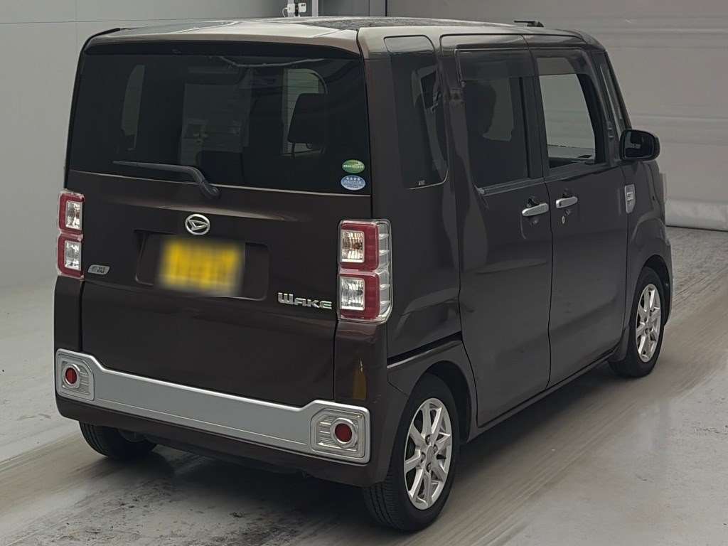 DAIHATSU WAKE