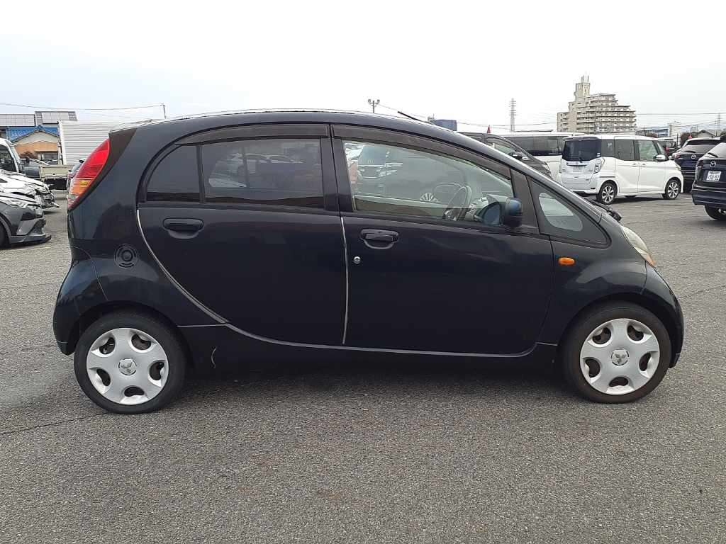 MITSUBISHI I