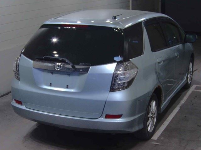 HONDA FIT SHUTTLE