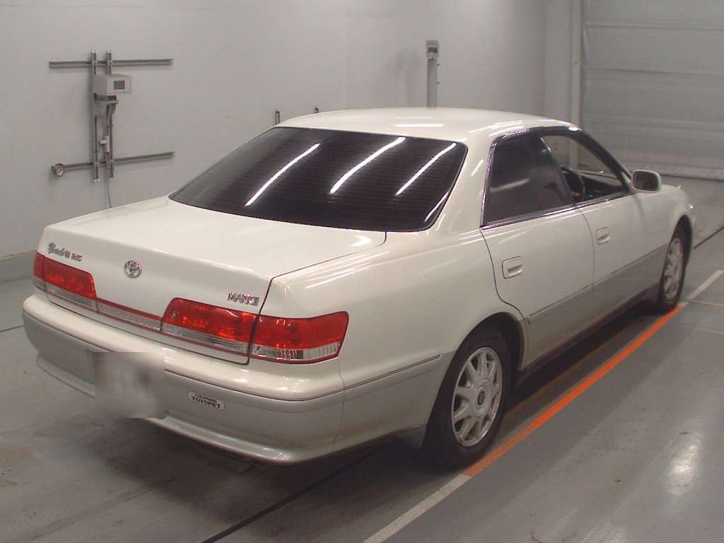 TOYOTA MARK II